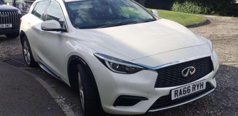 INFINITI Q30 2017