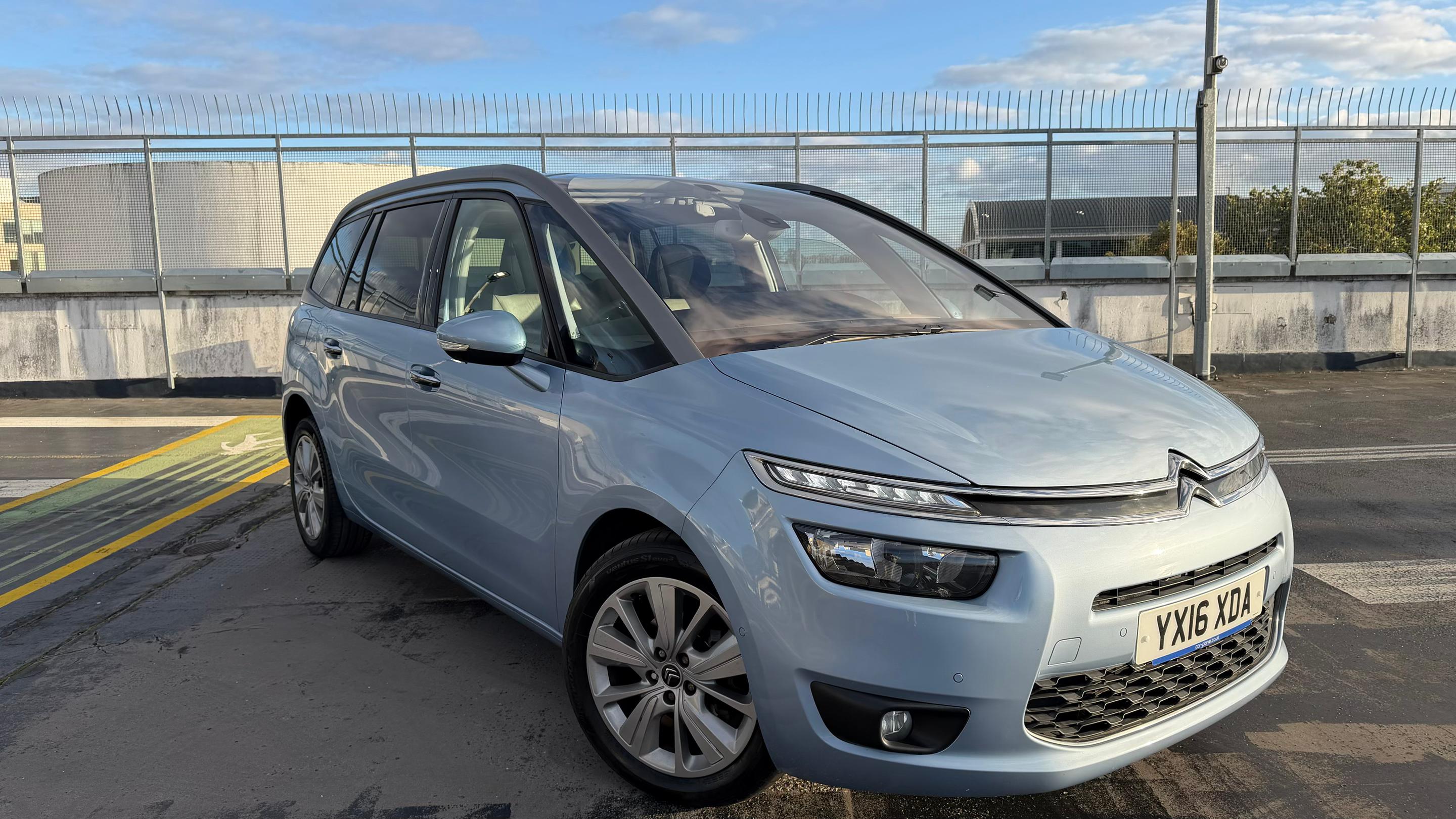 Citroen Grand C4 Picasso 2016 in Southall