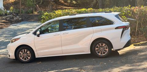 Toyota Sienna 2025