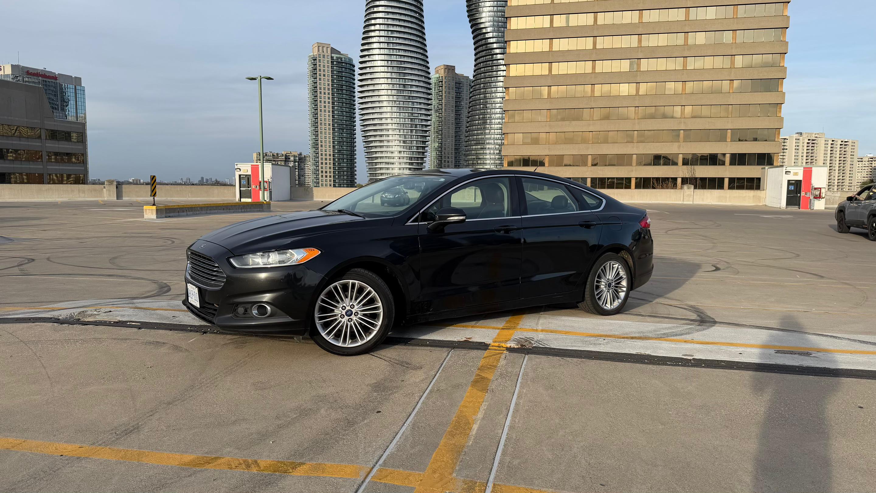 Ford Fusion 2014 à 