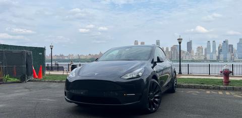 Tesla Model Y 2024