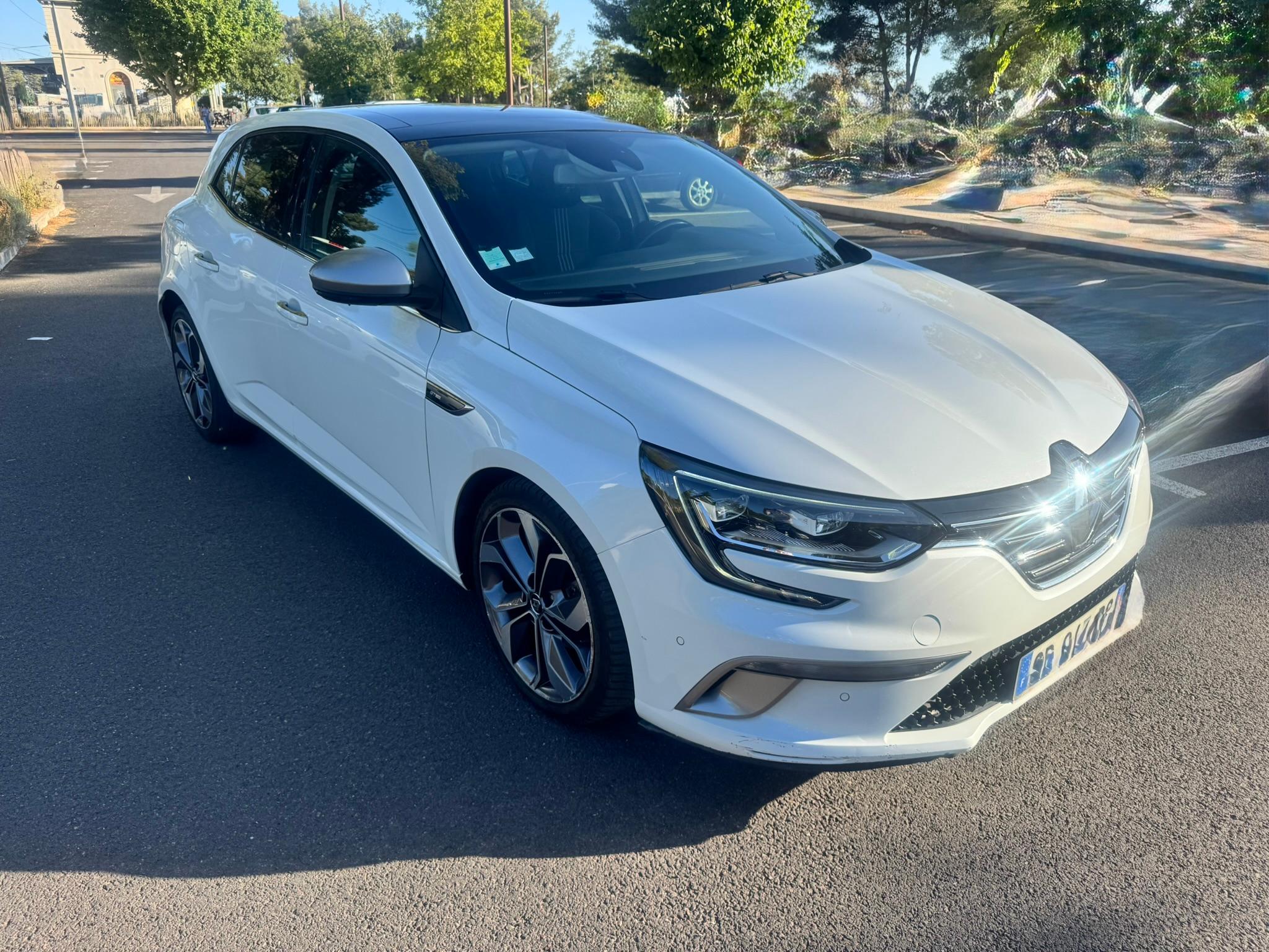 Renault MEGANE IV 2020 à La Ciotat