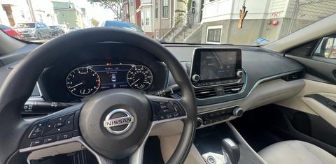 Nissan Altima 2020