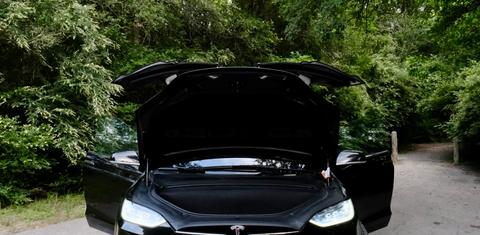 Tesla Model X 2018
