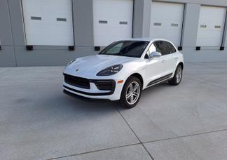 Porsche Macan car