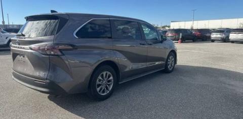 Toyota Sienna 2024