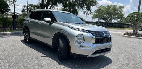 Mitsubishi Outlander 2022