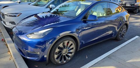 Tesla Model Y 2024