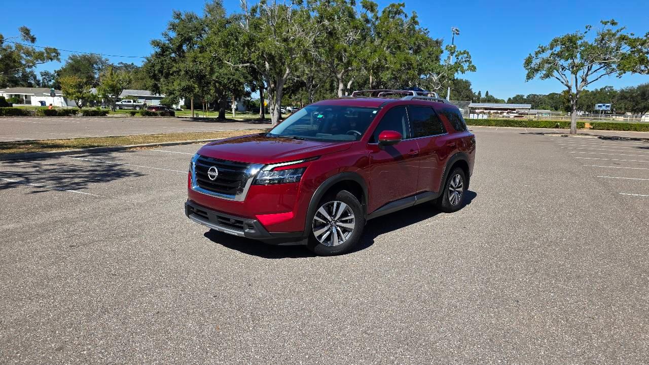 Nissan Pathfinder 2024 in St. Petersburg, FL