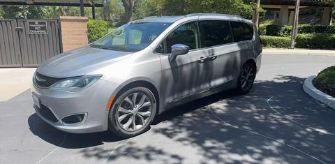 Chrysler Pacifica 2017
