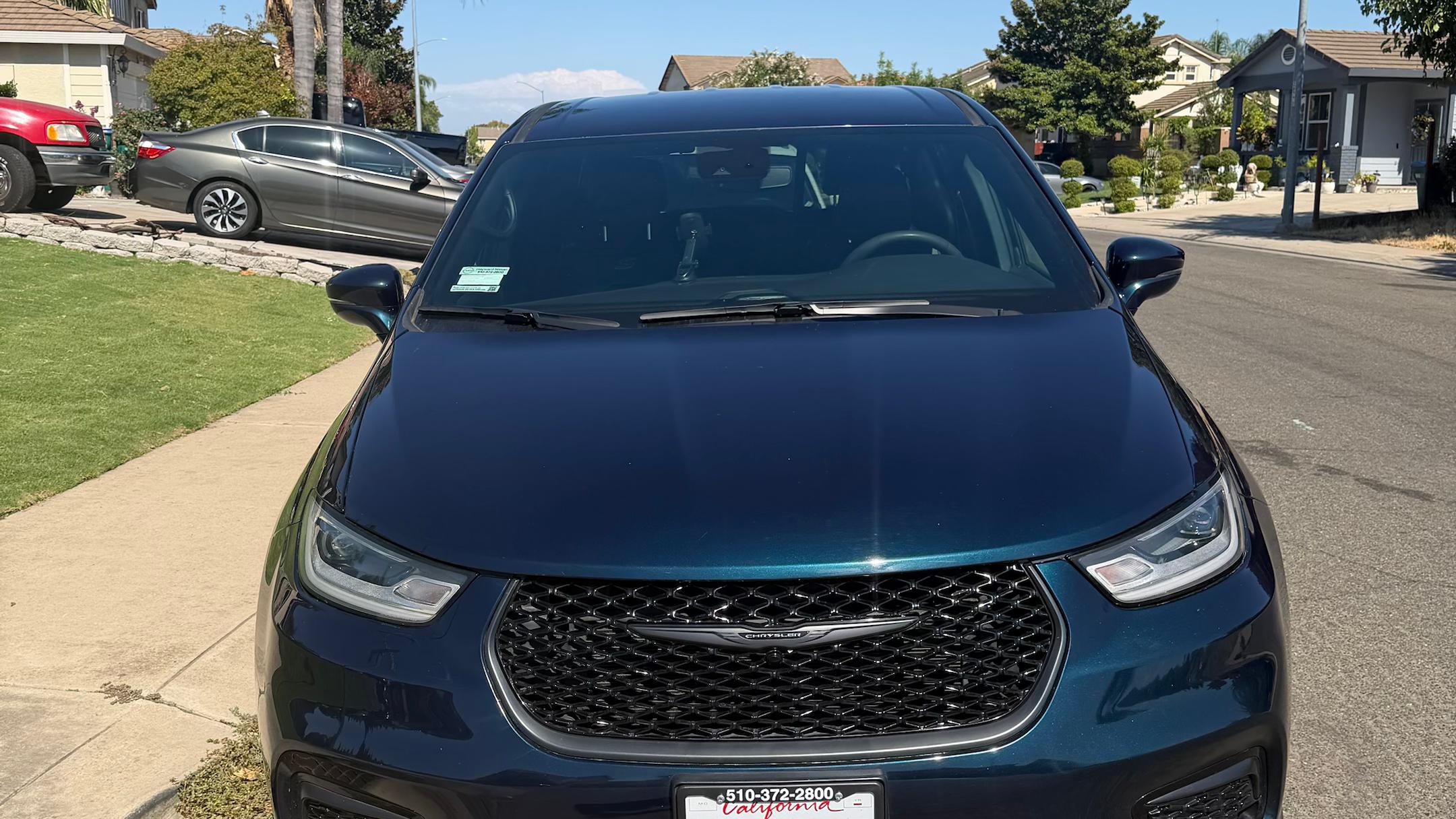 Chrysler Pacifica 2022 in Stockton, CA