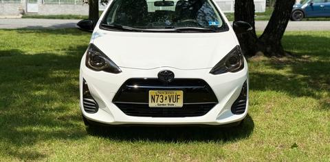 Toyota Prius c 2016