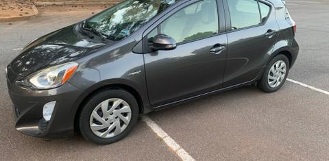 Toyota Prius c 2016
