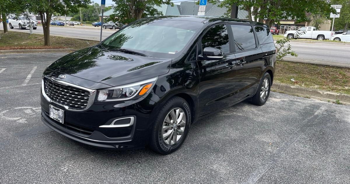 Kia Sedona 2021 rental in Fort Walton Beach, FL by Panhandle Rentals