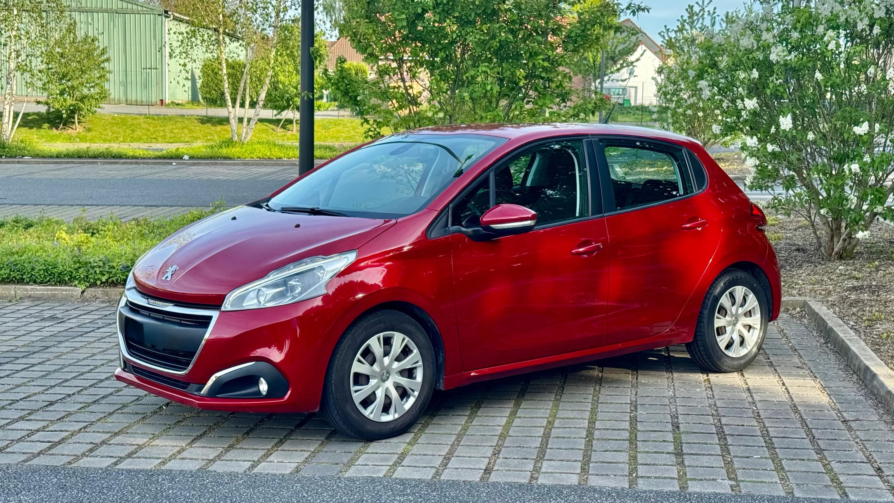Peugeot 208 2017 à Wasquehal