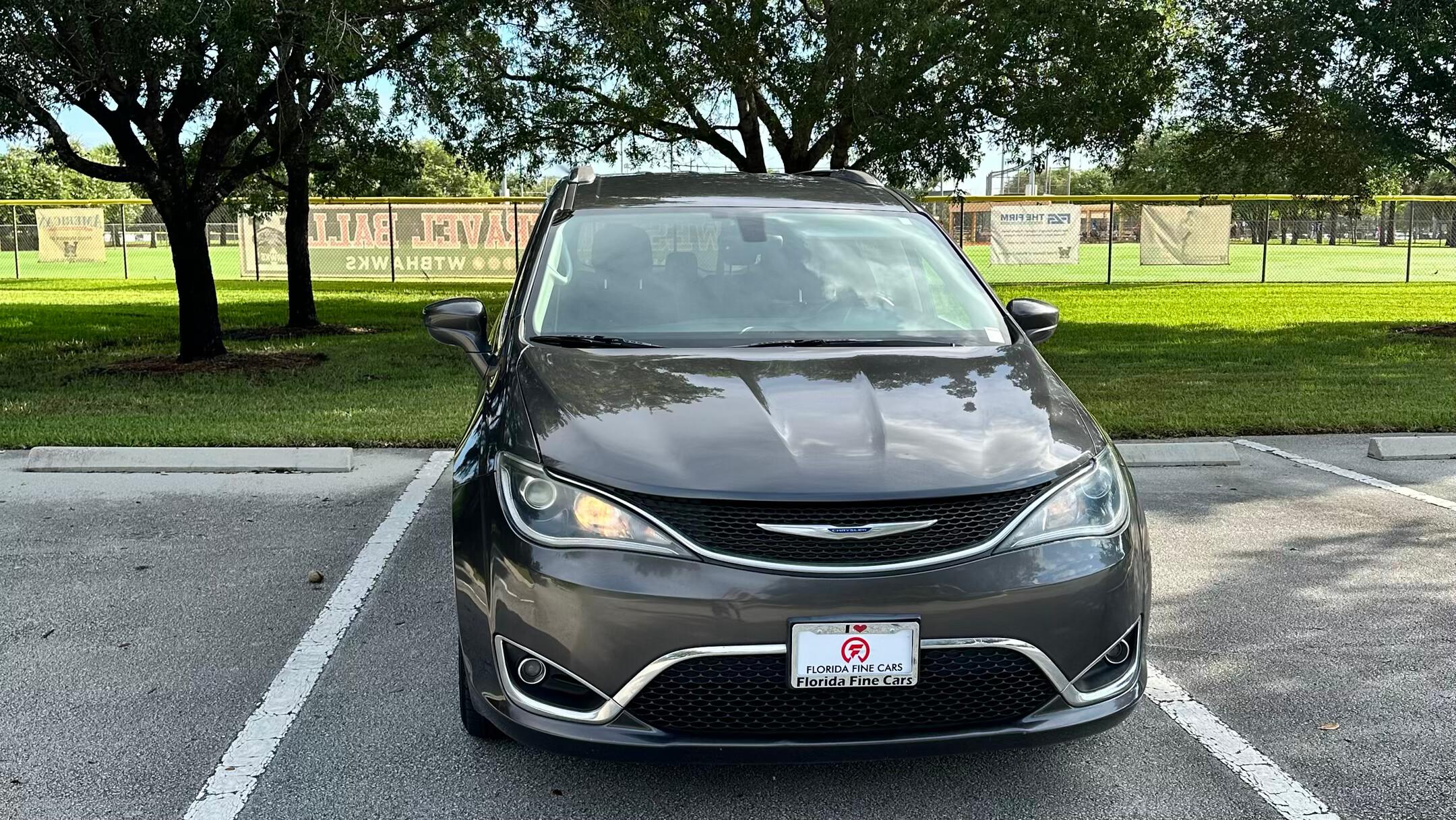 Chrysler Pacifica 2019 in 