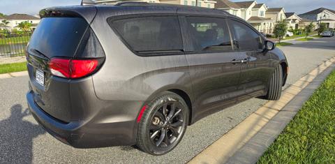 Chrysler Pacifica 2018