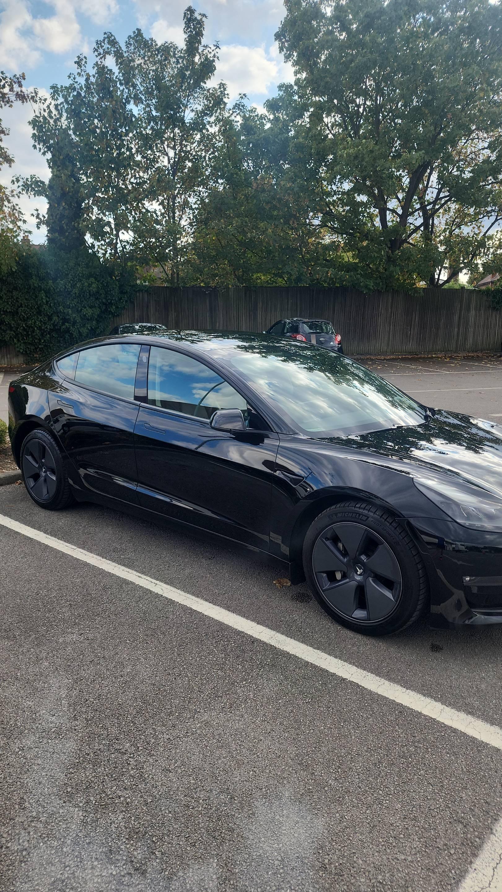 Tesla Model 3 2021 in Beeston