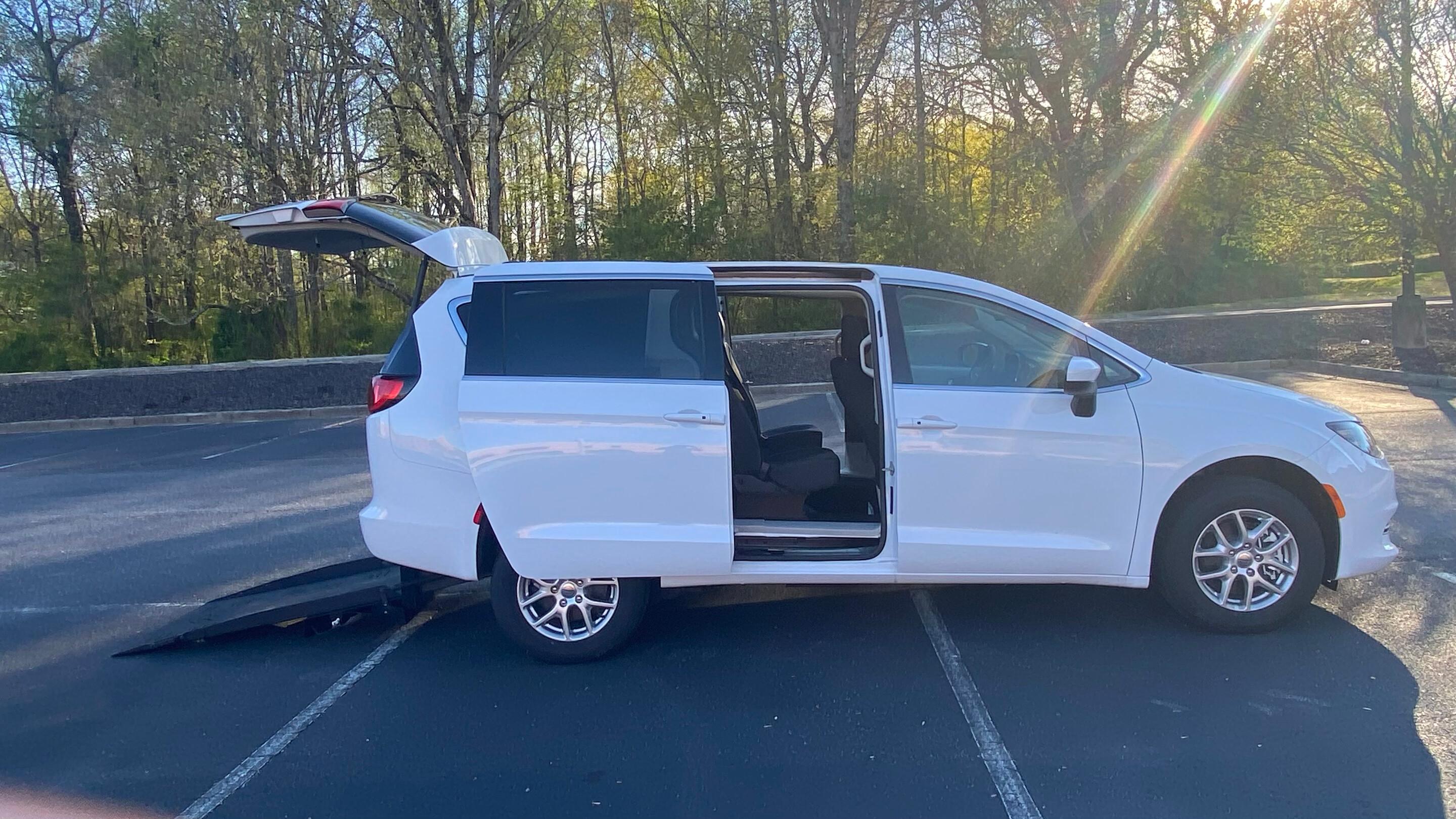 Chrysler Pacifica 2023 in 