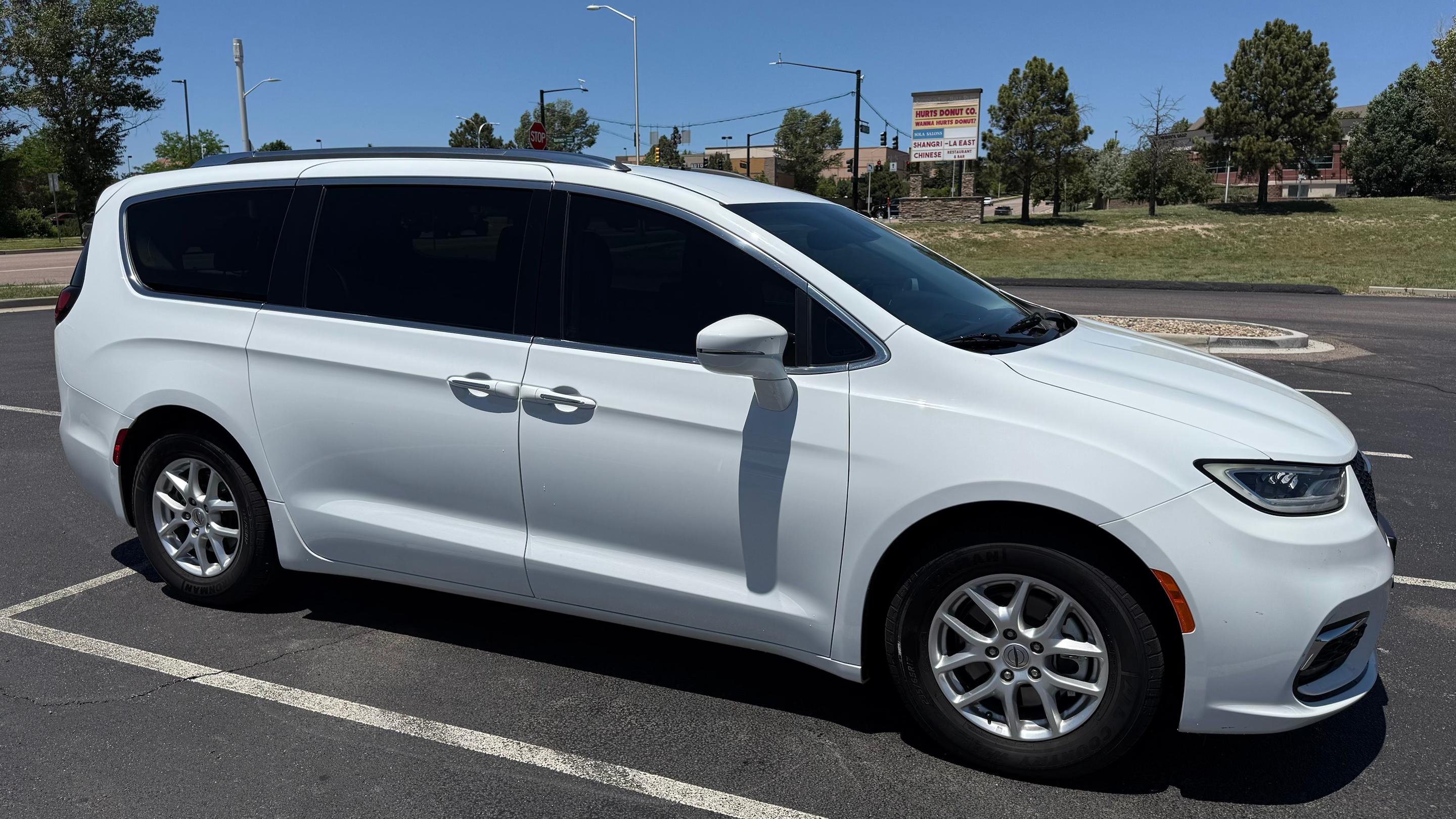 Chrysler Pacifica 2021 in Colorado Springs, CO
