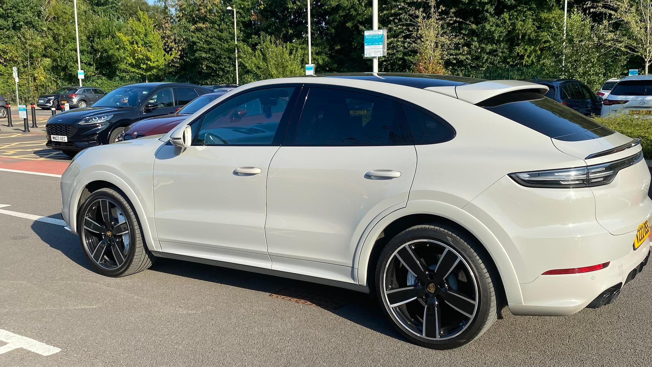 Porsche Cayenne 2019 in Bramhall