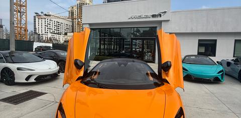 McLaren Artura 2025