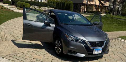 Nissan Versa 2021