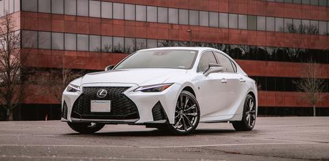 Lexus IS 2023