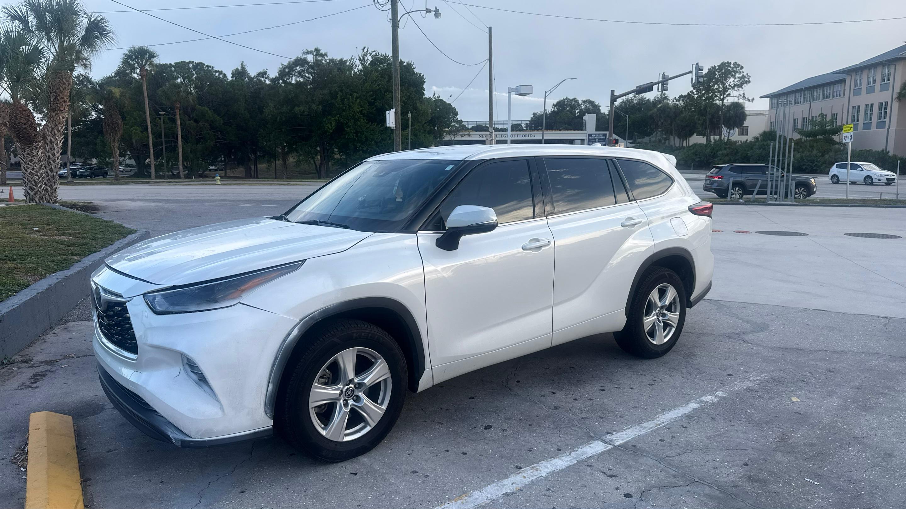 Toyota Highlander 2021 in Bradenton, FL