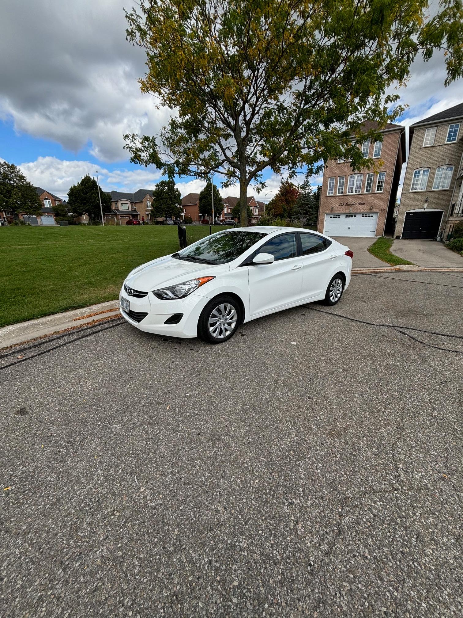 Hyundai Elantra 2013 à 