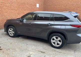 Toyota Highlander car