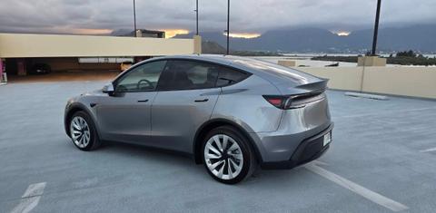 Tesla Model Y 2026