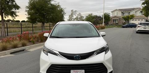Toyota Sienna 2024