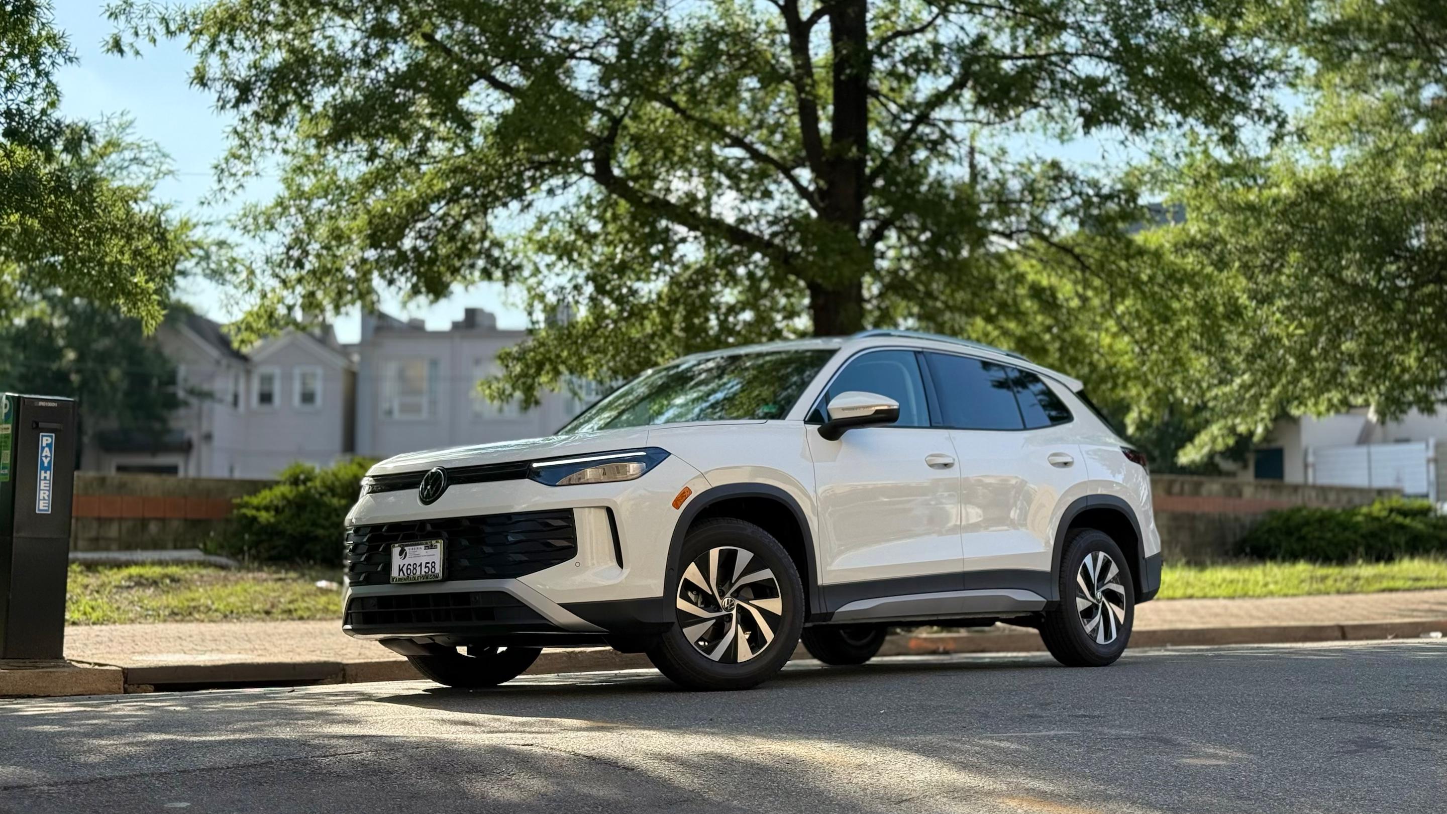 Volkswagen Tiguan 2025 in Arlington, VA