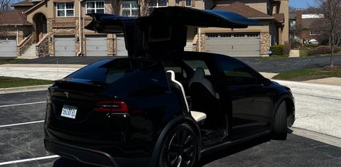 Tesla Model X 2022