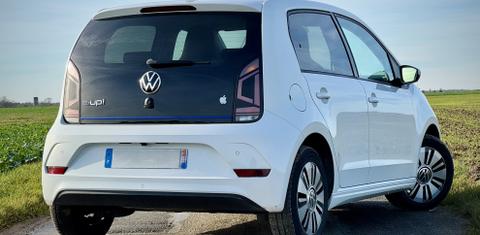 Volkswagen UP 2021