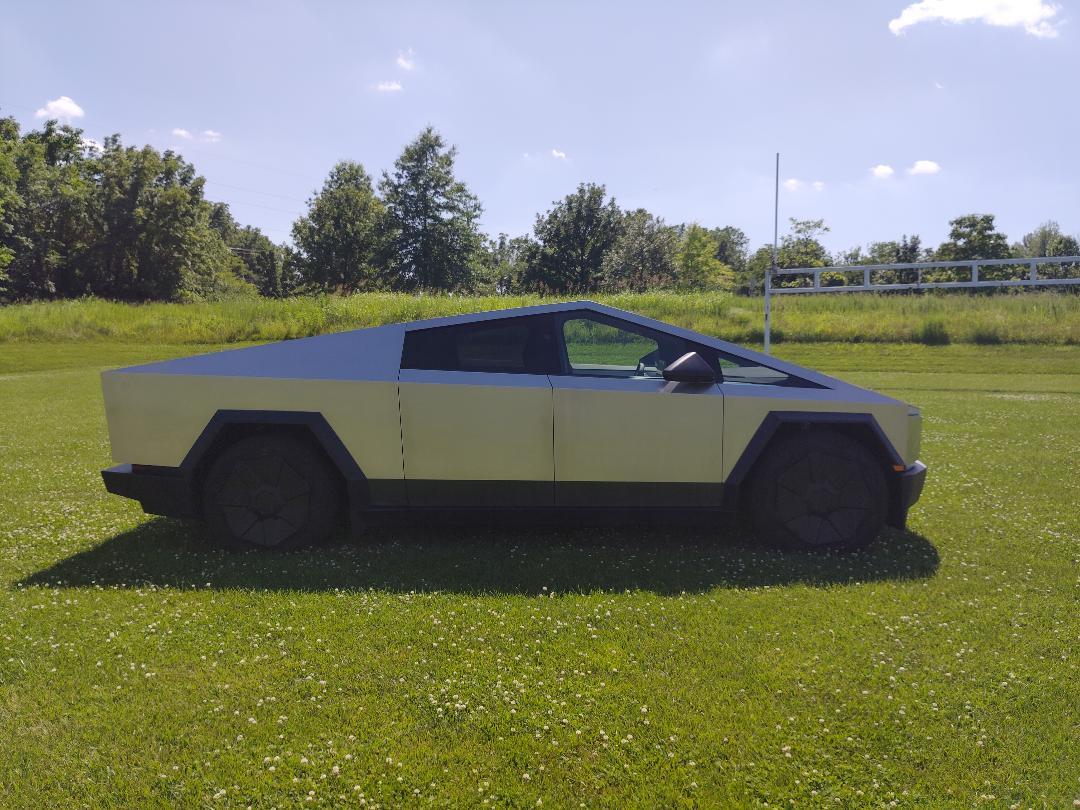 Tesla Cybertruck 2024 in Independence, MO