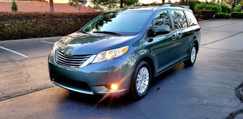 Toyota Sienna 2014