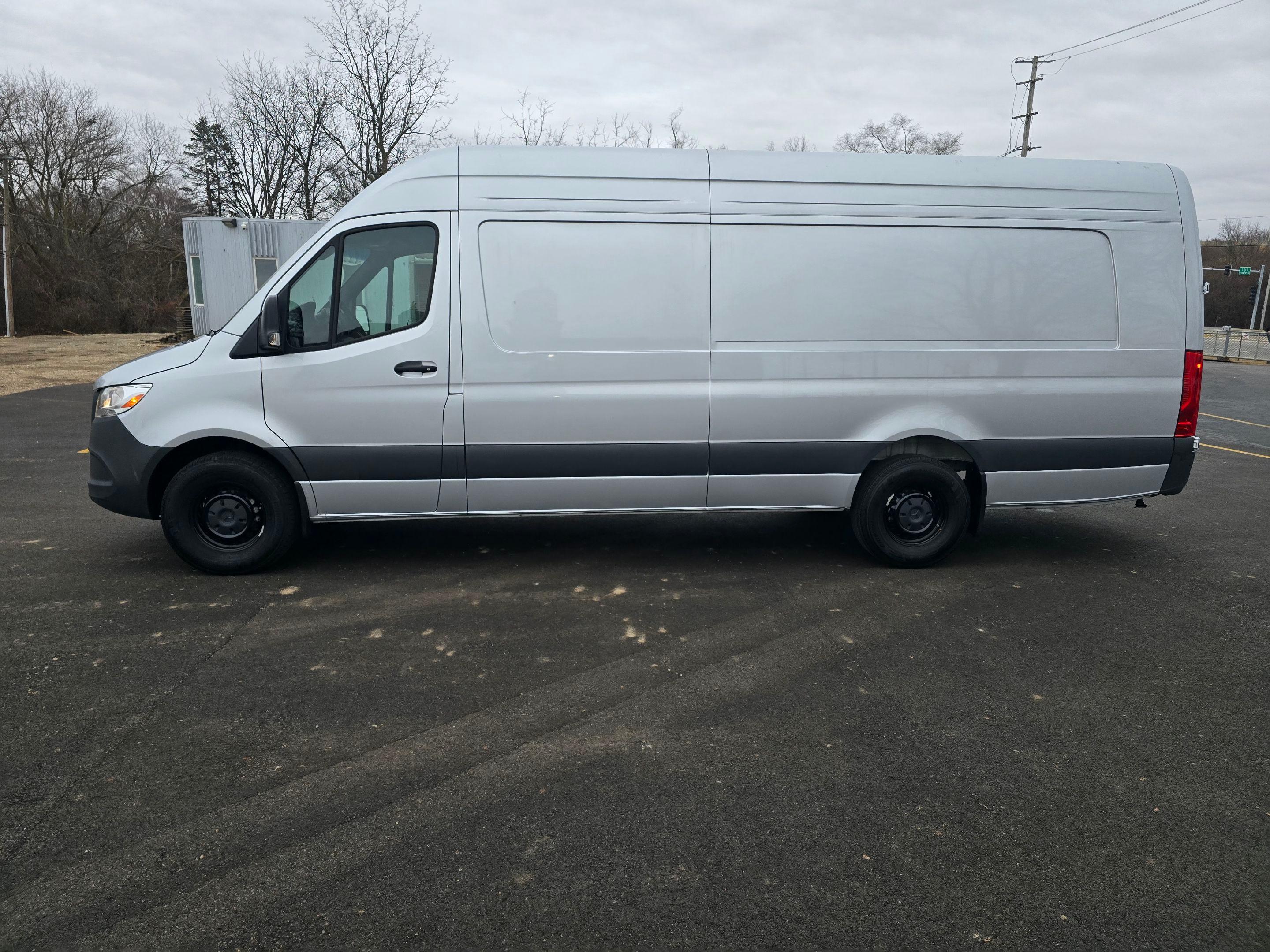 Mercedes-Benz Sprinter Cargo 2024 in Schaumburg, IL