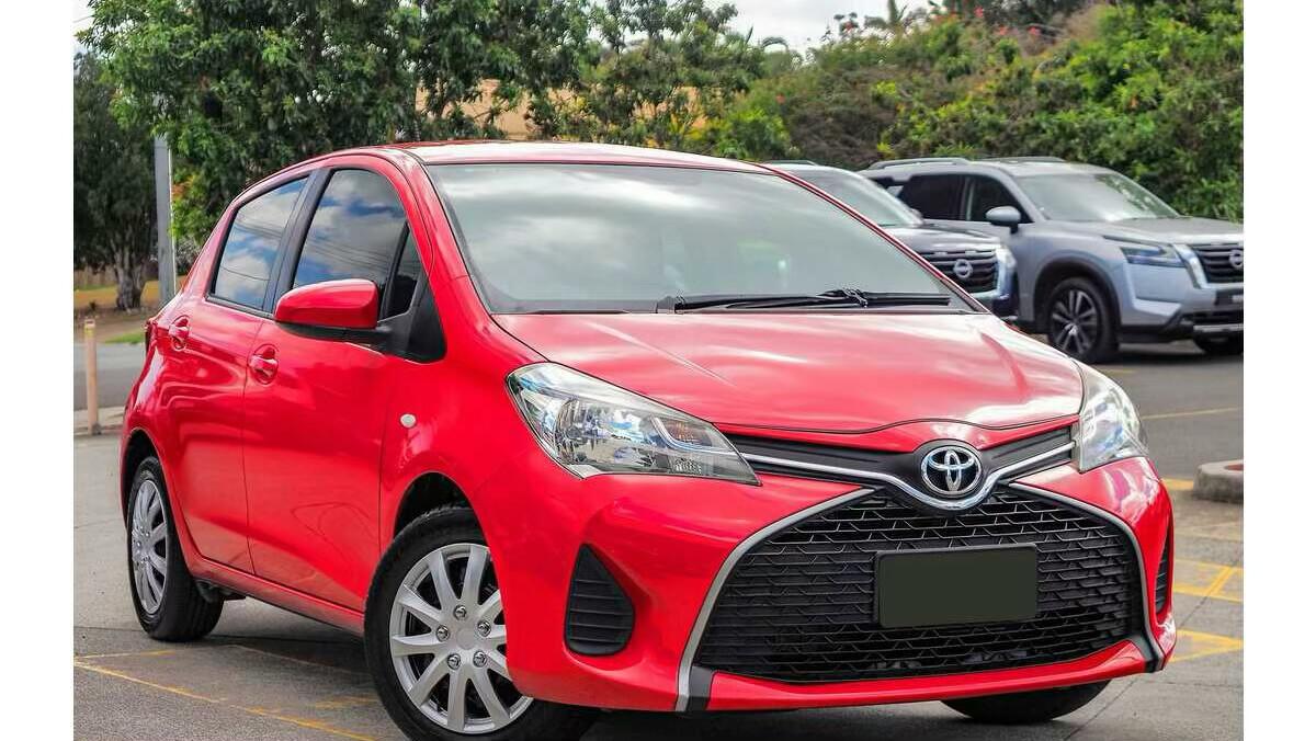 Toyota YARIS 2015 in 