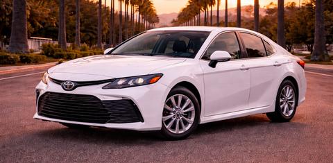 Toyota Camry Hybrid 2025