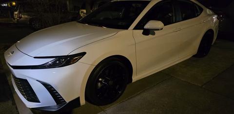 Toyota Camry Hybrid 2025