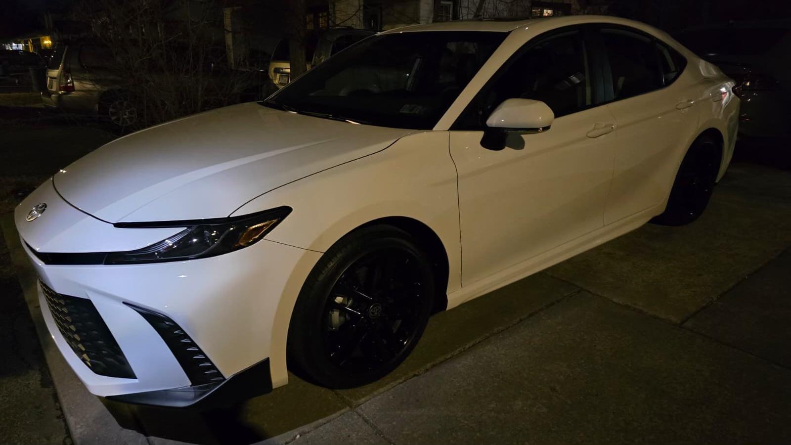 Toyota Camry Hybrid 2025 in Hope Mills, NC