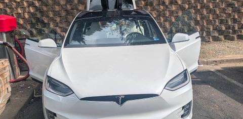 Tesla Model X 2019