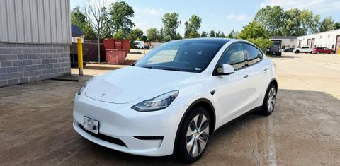 Tesla Model Y 2023