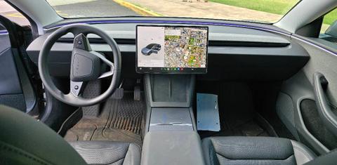 Tesla Model 3 2025