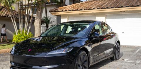 Tesla Model 3 2025