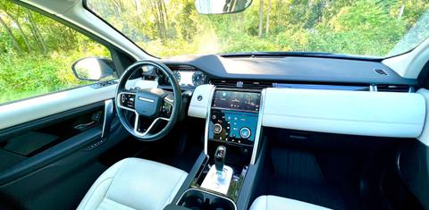 Land Rover Discovery Sport 2021
