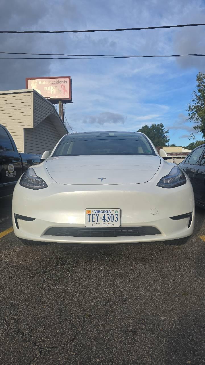Tesla Model Y 2023 in Virginia Beach, VA