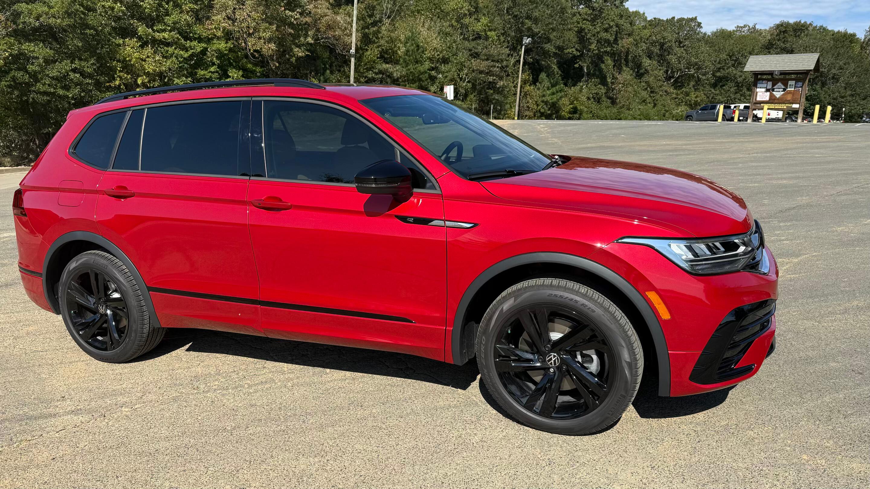 Volkswagen Tiguan 2024 in Charlotte, NC